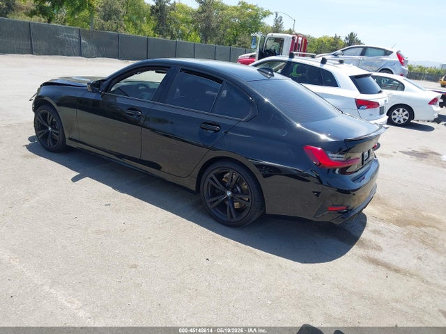 3MW5R1J08M8B88579 BMW 330I