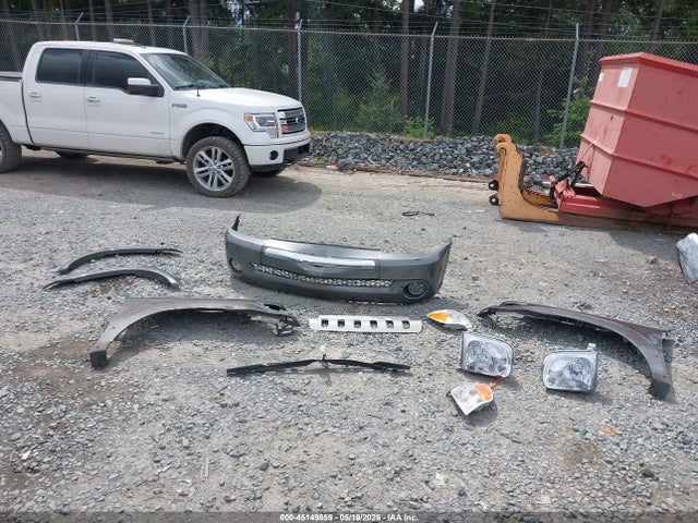 45149859 :رقم المزاد ، 5TBDT44115S470263 vin ، 2005 Toyota Tundra Sr5 V8 مزاد بيع