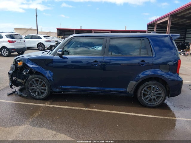 Scion Xb 686 Parklan Edition 2015 JTLZE4FE0FJ071693 Image 15