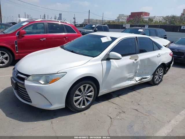 Toyota CAMRY XLE 2015 4T1BF1FK1FU083537 Image 2