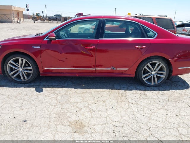 1VWDT7A32HC006416 Volkswagen Passat 1.8t R-line