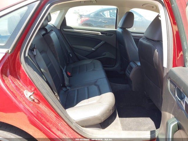 1VWDT7A32HC006416 Volkswagen Passat 1.8t R-line