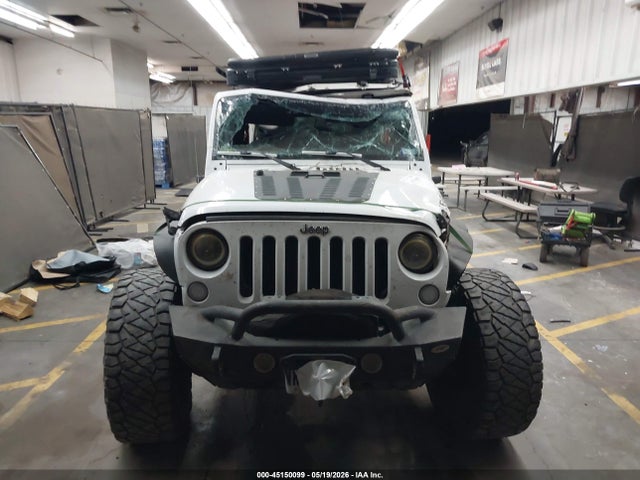 1C4BJWFG8GL146510 Jeep Wrangler Unlimited Rubicon