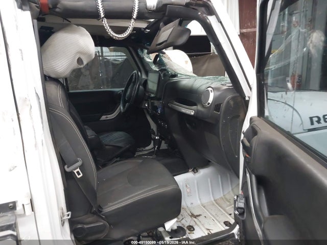 1C4BJWFG8GL146510 Jeep Wrangler Unlimited Rubicon