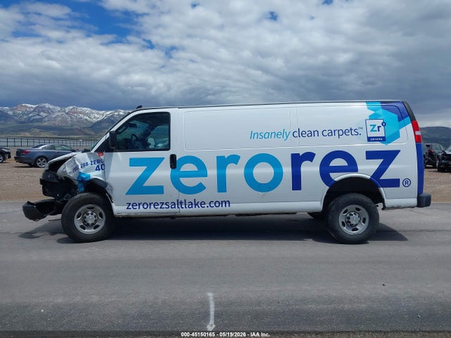 1GCWGBFG4L1141805 Chevrolet Express Cargo Rwd 2500 Extended Wheelbase Wt