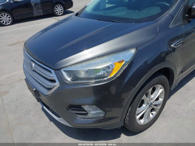 Продажа на аукционе авто 2017 Ford Escape Se, vin: 1FMCU0GD3HUC80054, номер лота: 45150190