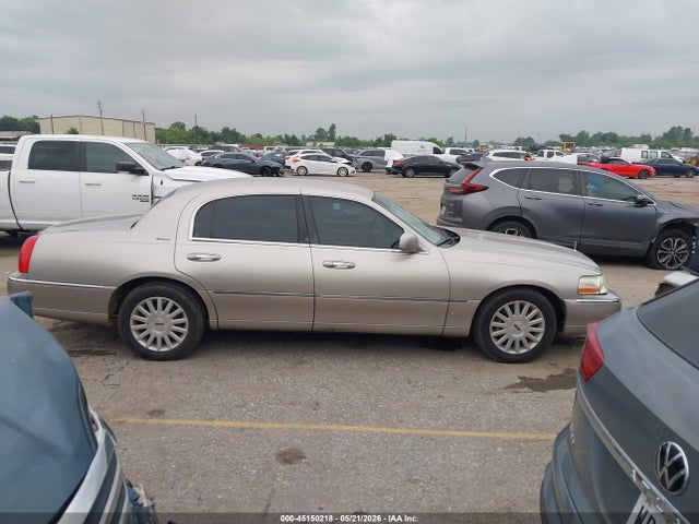 Продаж на аукціоні авто 2003 Lincoln Town Car Executive, vin: 1LNHM81W13Y673163, номер лоту: 45150218