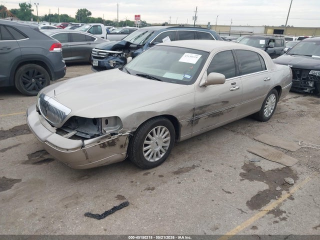 Aukcja sprzedaży 2003 Lincoln Town Car Executive, vin: 1LNHM81W13Y673163, numer aukcji: 45150218