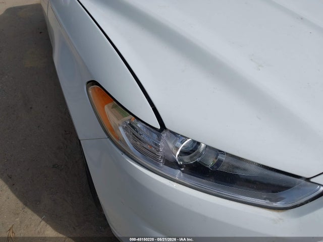 45150220 :رقم المزاد ، 3FA6P0H70GR272488 vin ، 2016 Ford Fusion Se مزاد بيع