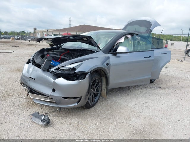 2024 Tesla Model Y Long Range Dual Motor All-wheel Drive მანქანა იყიდება აუქციონზე, vin: 7SAYGDEE7RA314074, აუქციონის ნომერი: 45150222