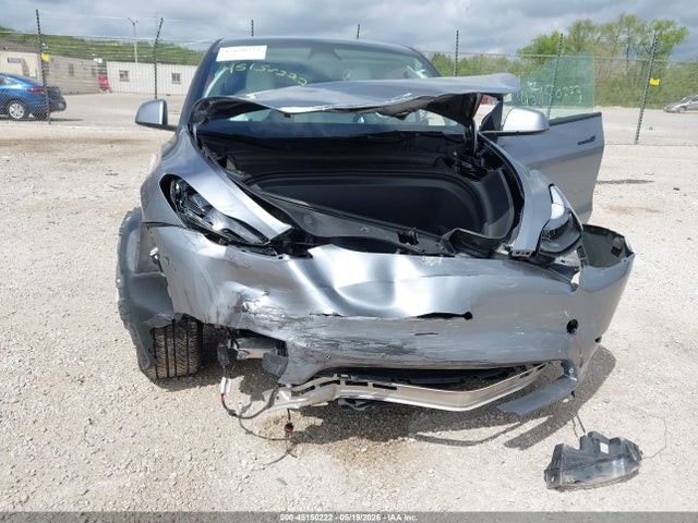 2024 Tesla Model Y Long Range Dual Motor All-wheel Drive მანქანა იყიდება აუქციონზე, vin: 7SAYGDEE7RA314074, აუქციონის ნომერი: 45150222