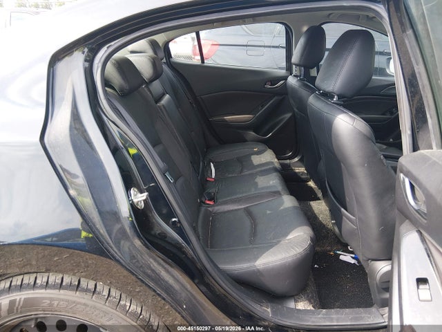 45150297 :رقم المزاد ، 3MZBN1W39JM162528 vin ، 2018 Mazda Mazda3 Grand Touring مزاد بيع