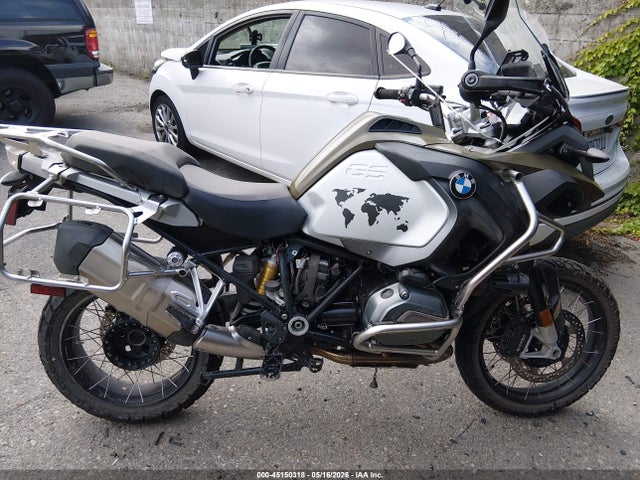 2015 Bmw R1200 Gs Adventure მანქანა იყიდება აუქციონზე, vin: WB10A1205FZ098475, აუქციონის ნომერი: 45150318