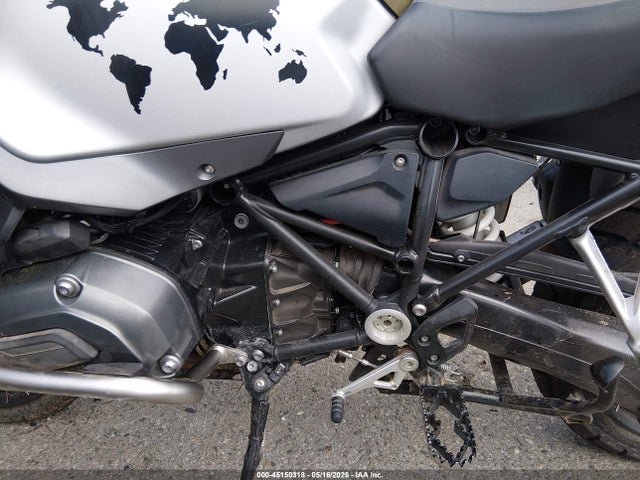 2015 Bmw R1200 Gs Adventure მანქანა იყიდება აუქციონზე, vin: WB10A1205FZ098475, აუქციონის ნომერი: 45150318