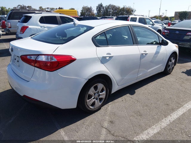 KNAFK4A65G5608041 KIA FORTE LX