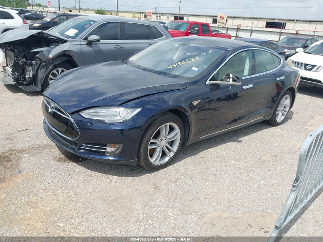 2014 Tesla Model S მანქანა იყიდება აუქციონზე, vin: 5YJSA1S12EFP48713, აუქციონის ნომერი: 45150328