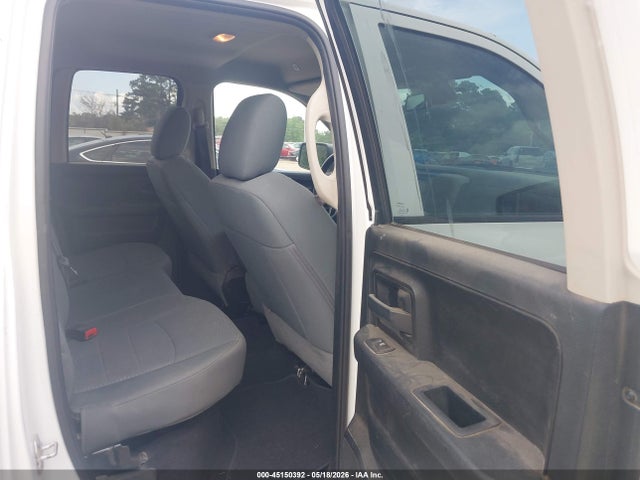 45150392 :رقم المزاد ، 1C6RR6FG8KS704899 vin ، 2019 Ram 1500 Classic مزاد بيع