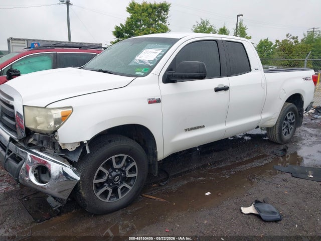 Продажа на аукционе авто 2010 Toyota Tundra Grade 5.7l V8, vin: 5TFUY5F16AX118585, номер лота: 45150405