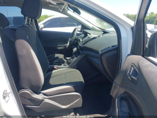Продажа на аукционе авто 2014 Ford Escape S, vin: 1FMCU0F7XEUB21779, номер лота: 45150406