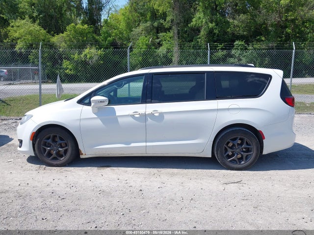 45150439 :رقم المزاد ، 2C4RC1BG3JR175543 vin ، 2018 Chrysler Pacifica Touring L مزاد بيع