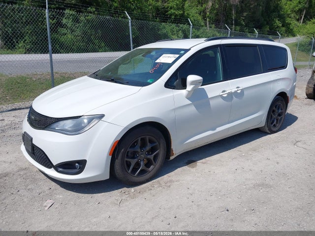45150439 :رقم المزاد ، 2C4RC1BG3JR175543 vin ، 2018 Chrysler Pacifica Touring L مزاد بيع