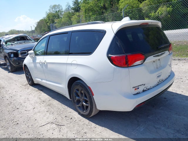 45150439 :رقم المزاد ، 2C4RC1BG3JR175543 vin ، 2018 Chrysler Pacifica Touring L مزاد بيع
