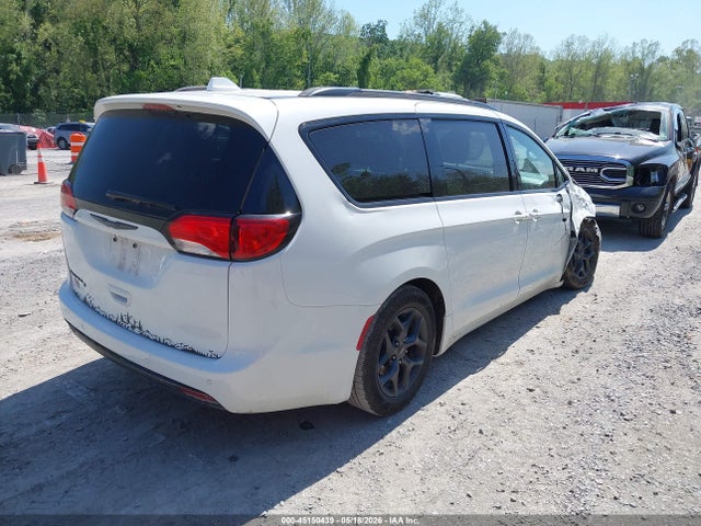 45150439 :رقم المزاد ، 2C4RC1BG3JR175543 vin ، 2018 Chrysler Pacifica Touring L مزاد بيع