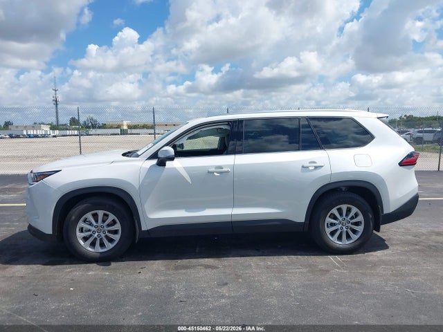 Toyota Grand Highlander Xle 2026 5TDAAAA53TS042620 Image 14