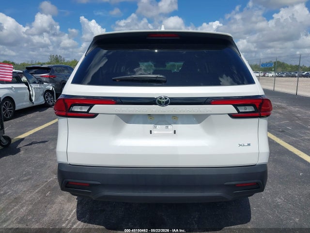 Toyota Grand Highlander Xle 2026 5TDAAAA53TS042620 Image 16