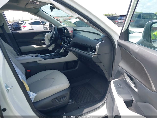 Toyota Grand Highlander Xle 2026 5TDAAAA53TS042620 Image 5