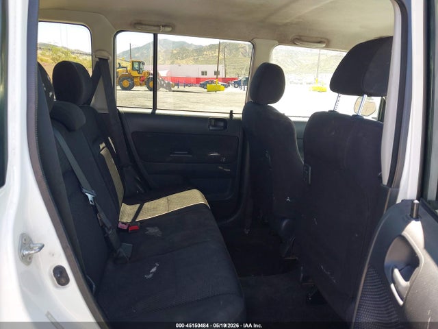 45150484 :رقم المزاد ، JTLKT334340140683 vin ، 2004 Scion Xb مزاد بيع
