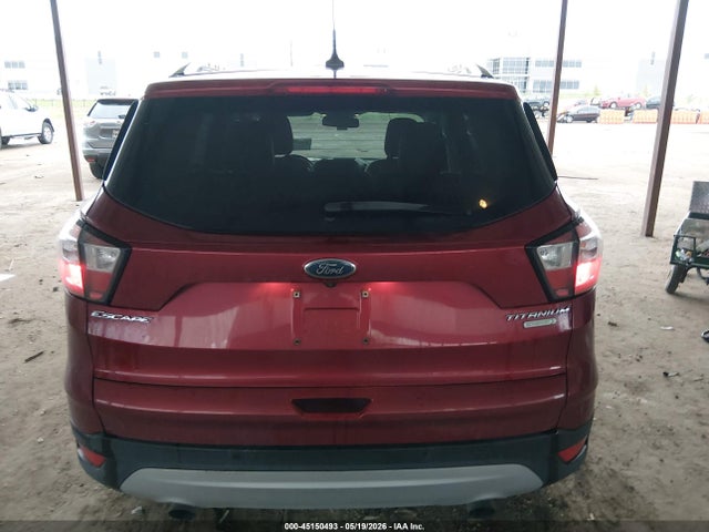 45150493 :رقم المزاد ، 1FMCU0J99JUD54748 vin ، 2018 Ford Escape Titanium مزاد بيع