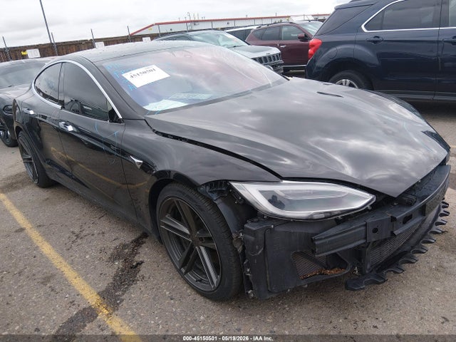 Продажа на аукционе авто 2018 Tesla Model S 100d/75d/p100d, vin: 5YJSA1E2XJF261323, номер лота: 45150501
