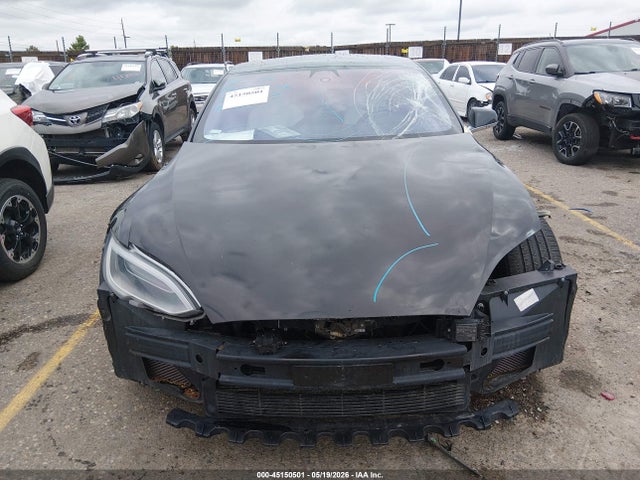 Продажа на аукционе авто 2018 Tesla Model S 100d/75d/p100d, vin: 5YJSA1E2XJF261323, номер лота: 45150501
