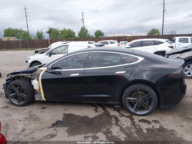Продажа на аукционе авто 2018 Tesla Model S 100d/75d/p100d, vin: 5YJSA1E2XJF261323, номер лота: 45150501