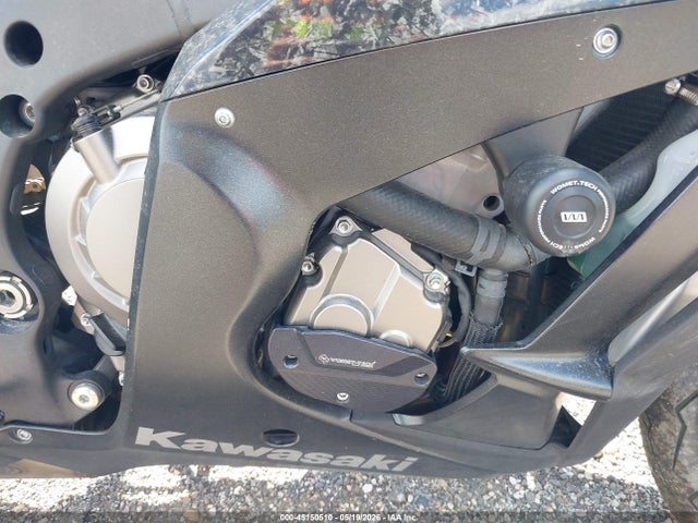 45150510 :رقم المزاد ، JKAZXCR17GA000480 vin ، 2016 Kawasaki Zx1000 R مزاد بيع