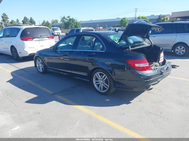45150564 :رقم المزاد ، WDDGF4HB4CA612765 vin ، 2012 Mercedes-benz C 250 Sport مزاد بيع