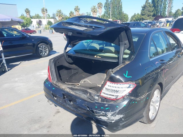 45150564 :رقم المزاد ، WDDGF4HB4CA612765 vin ، 2012 Mercedes-benz C 250 Sport مزاد بيع