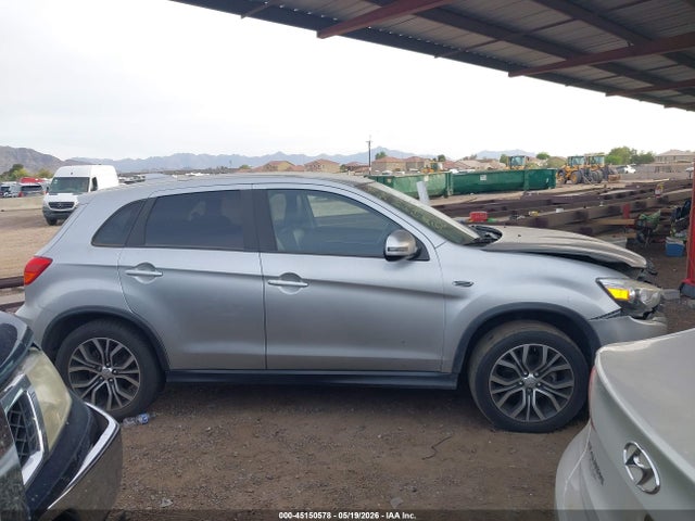 JA4AR3AW2JZ036388 Mitsubishi Outlander Sport 2.4 Se