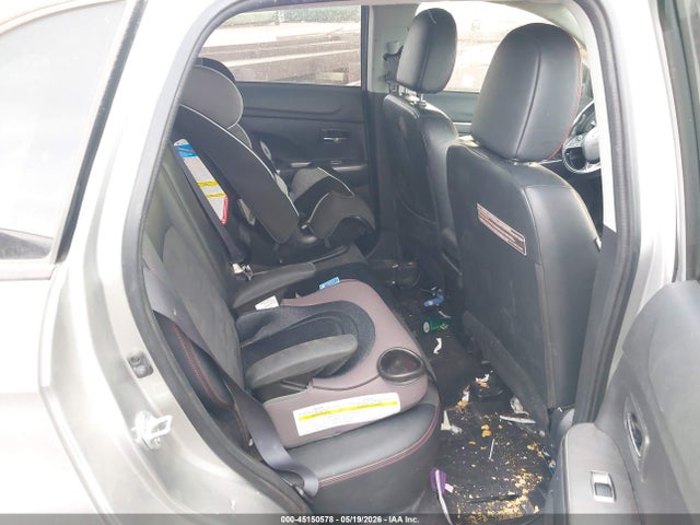 JA4AR3AW2JZ036388 Mitsubishi Outlander Sport 2.4 Se