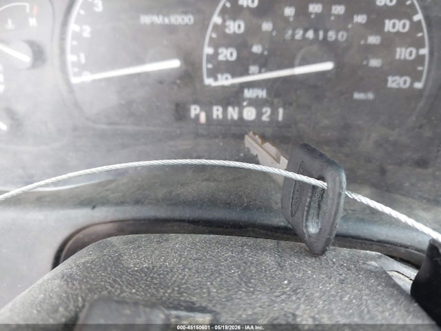 Продажа на аукционе авто 2000 Ford Explorer Xlt, vin: 1FMZU83P0YUB81717, номер лота: 45150601