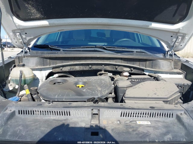 KM8J2CA48KU876047 Hyundai TUCSON SE
