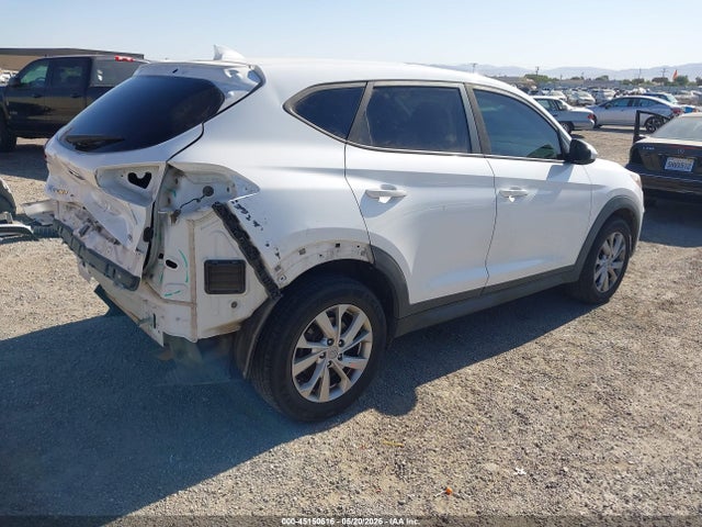KM8J2CA48KU876047 Hyundai TUCSON SE