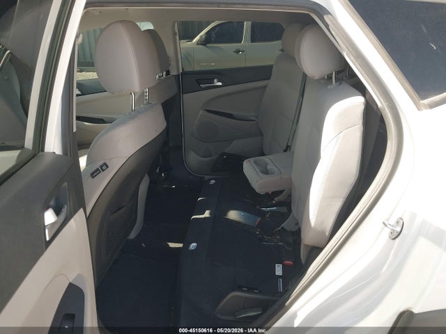 KM8J2CA48KU876047 Hyundai TUCSON SE