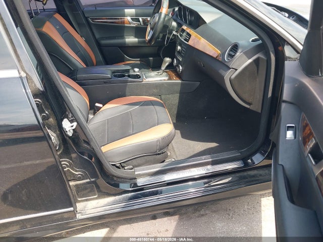 Aukcja sprzedaży 2012 Mercedes-benz C 300 Sport 4matic, vin: WDDGF8BB4CA722702, numer aukcji: 45150744