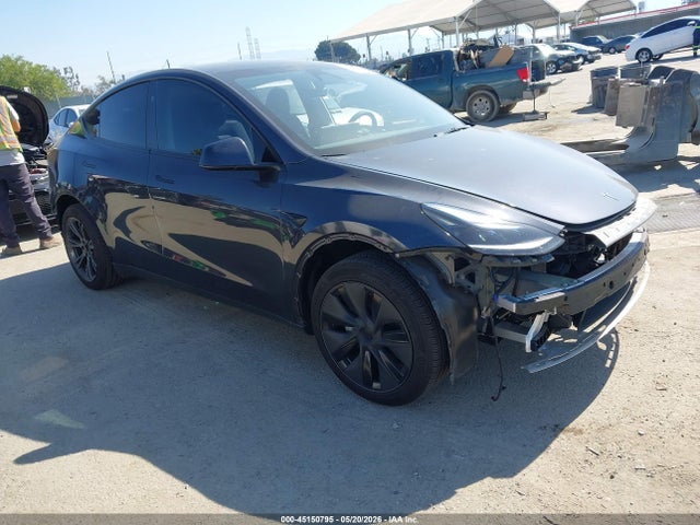 Tesla Model Y Long Range Dual Motor Rear-wheel Drive 2025 7SAYGDEDXSF269504 главное изображение