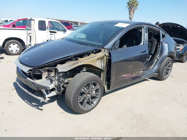 Продаж на аукціоні авто 2025 Tesla Model Y Long Range Dual Motor Rear-wheel Drive, vin: 7SAYGDEDXSF269504, номер лоту: 45150795