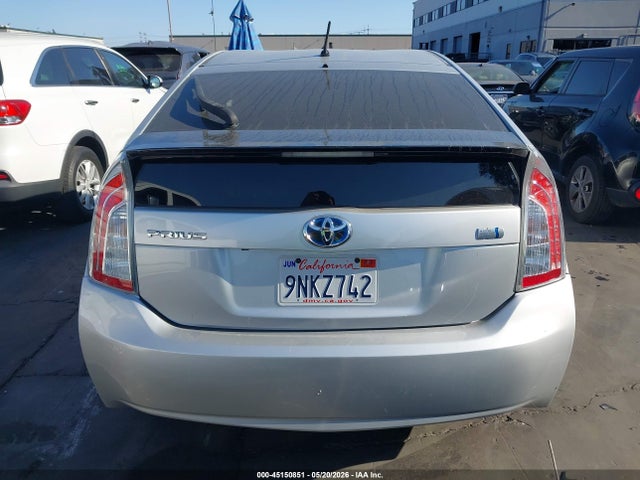 Toyota Prius Two 2015 JTDKN3DU6F1948995 Image 16