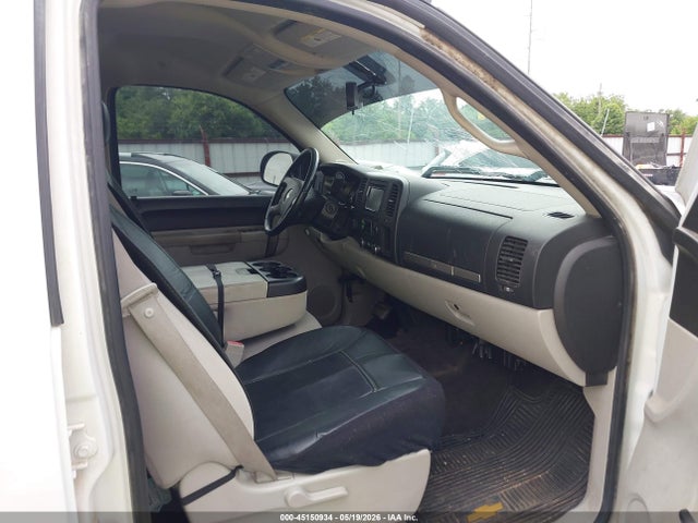 Продаж на аукціоні авто 2011 Chevrolet Silverado 1500 Lt, vin: 3GCPKSE32BG224702, номер лоту: 45150934