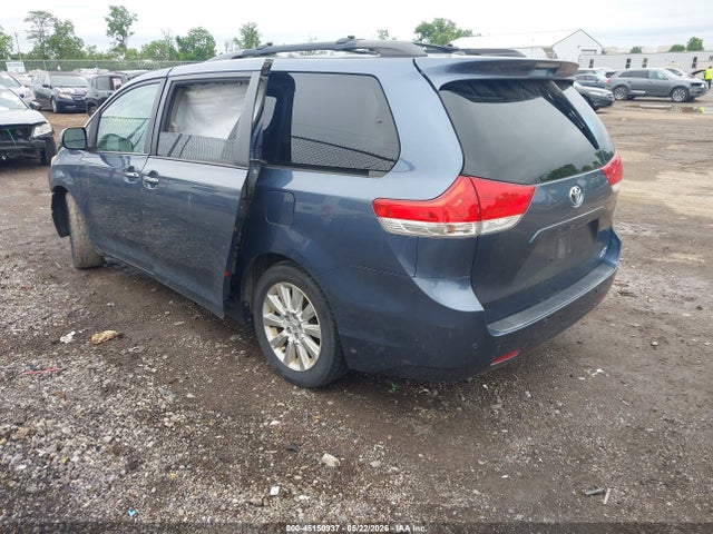 Auction sale of the 2013 Toyota Sienna Xle 7 Passenger, vin: 5TDDK3DC7DS065142, lot number: 45150937